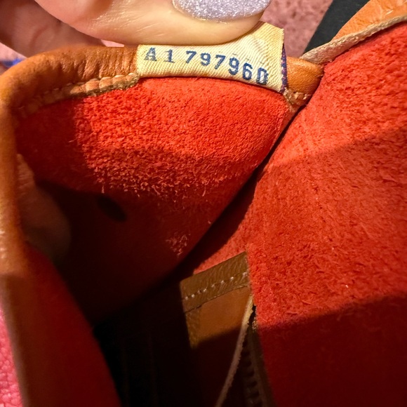 Vintage Dooney & Bourke Crossbody / Red Leather - Picture 8 of 8